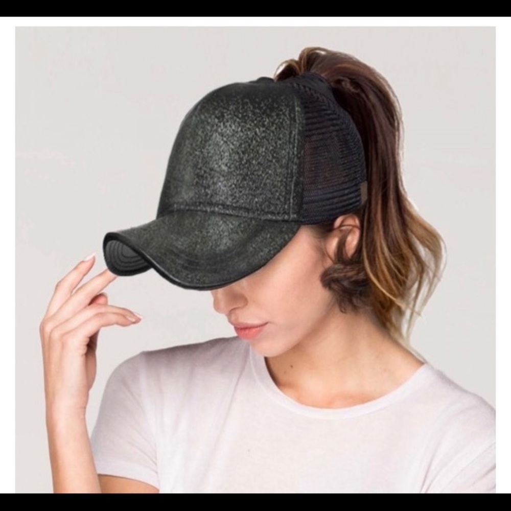 Hat - Picture 2 of 6